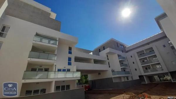 Appartement à louer 1 pièce 26.9m² Nîmes (30000)