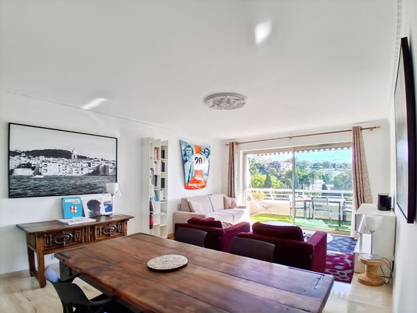Cannes, Basse-Californie, Appartement de 2 pièces de 59.88 m2 avec terrasse, cave, parking