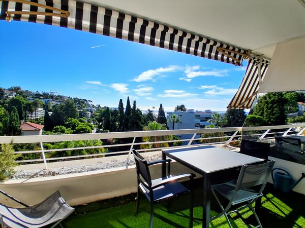 Cannes, Basse-Californie, Appartement de 2 pièces de 59.88 m2 avec terrasse, cave, parking