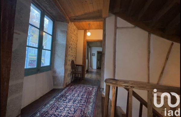 Gîte 11 pièces de 364 m² à Laroquebrou (15150)