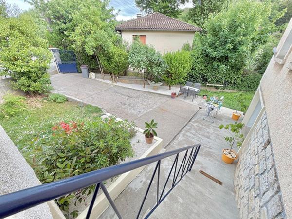 Cahors - Maison 4 pièces rénovée avec commerces accessibles à pied
