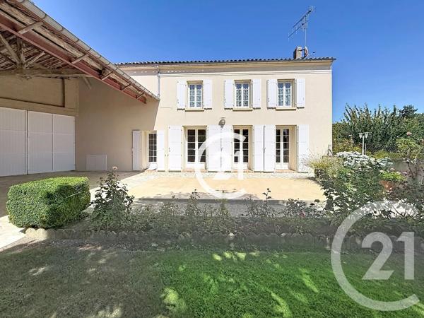 Maison à vendre  7 pièces - 177 m 2   SEGONZAC  - 16