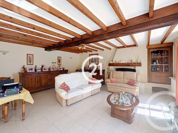 Maison à vendre  7 pièces - 177 m 2   SEGONZAC  - 16