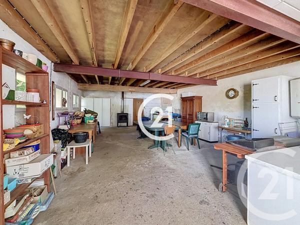 Maison à vendre  7 pièces - 177 m 2   SEGONZAC  - 16