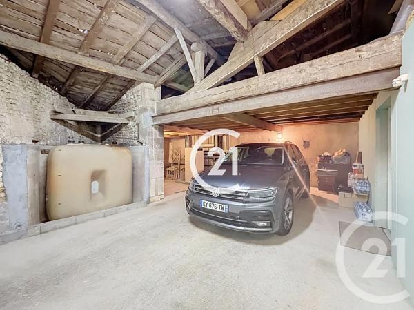 Maison à vendre  7 pièces - 177 m 2   SEGONZAC  - 16