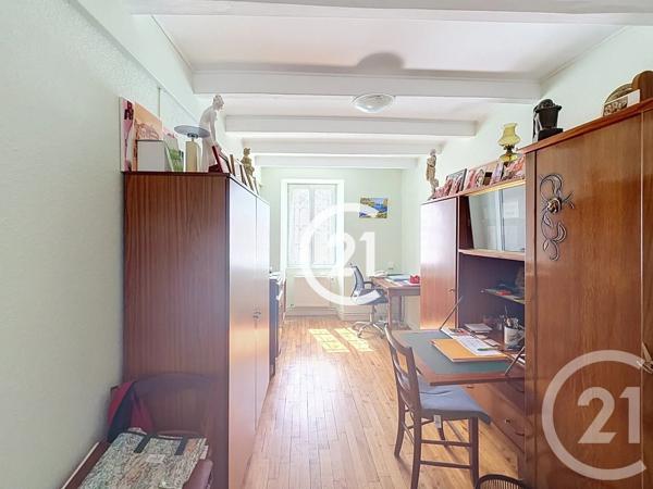 Maison à vendre  7 pièces - 177 m 2   SEGONZAC  - 16