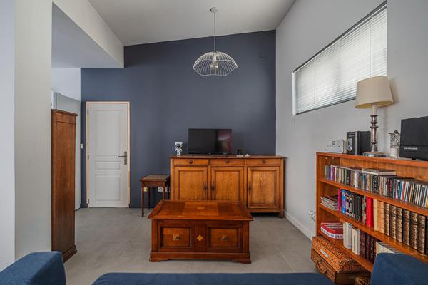 Appartement atypique avec terrasses sur cour