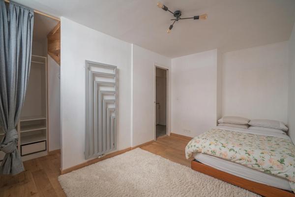 Appartement atypique avec terrasses sur cour