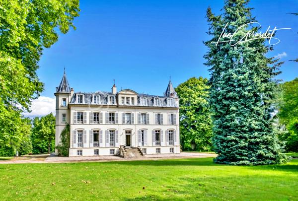 Chateau de 750 m²