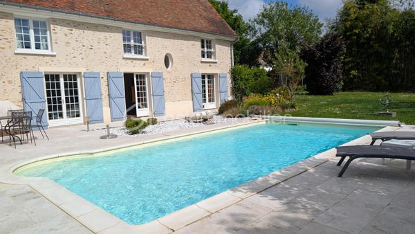 Maison en pierre de 210 m²