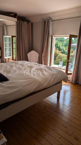 Maison en pierre de 210 m²