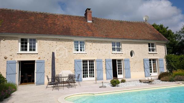 Maison en pierre de 210 m²