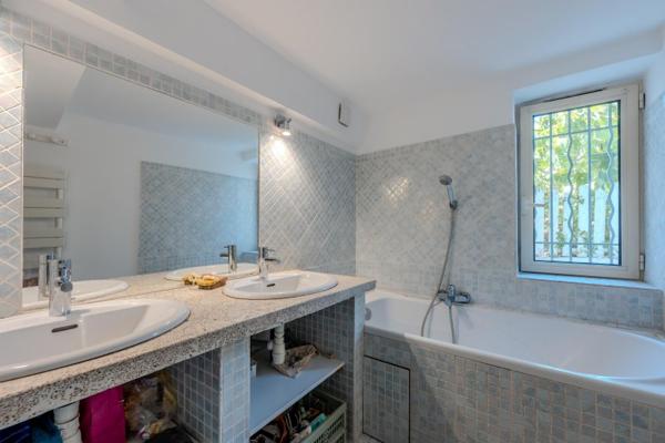 Vente / Maison T5 à Marseille (7ème arr.) (13007)