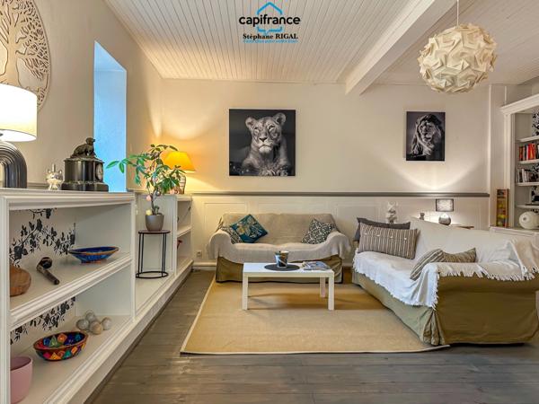 Propriété à vendre 8 pièces, propriété de 220m2 chalet - boxes à chevaux - dépendances sur 7ha de terrain