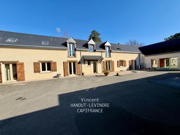 Maison à vendre 10 pièces TIERCE (49)