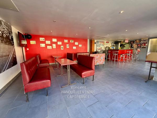 Maison à vendre 10 pièces TIERCE (49)