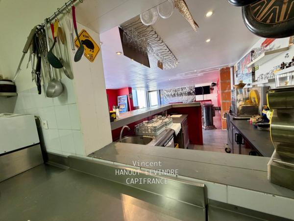 Maison à vendre 10 pièces TIERCE (49)