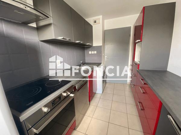 Location Appartement 4 pièces 83.38 m² - 24 BOULEVARD SAINT JUST Poitiers 86000