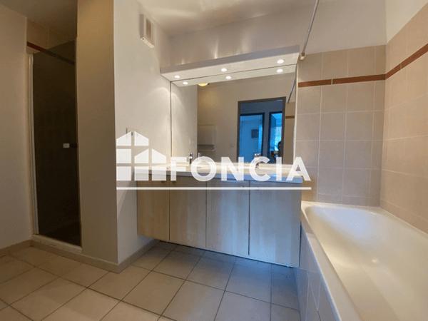 Location Appartement 4 pièces 83.38 m² - 24 BOULEVARD SAINT JUST Poitiers 86000
