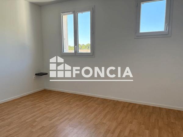 Location Maison 4 pièces 82.62 m² - PAR AVENUE BERNARD GIRAUDEAU Le Chateau D'oleron 17480