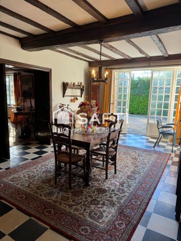 Maison de Maitre du XVIII siècle sur 8000 m2 terrain