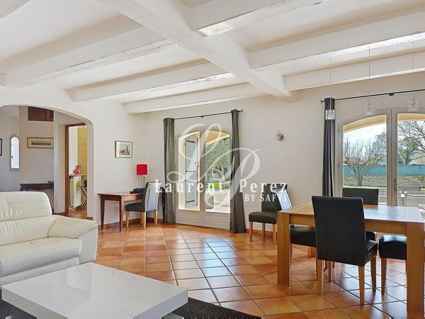Villa 173 m² 4 ch piscine terrain 1500 m² Lunel Nord