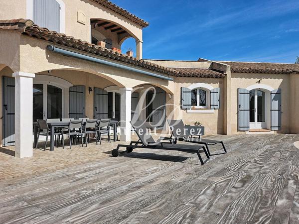 Villa 173 m² 4 ch piscine terrain 1500 m² Lunel Nord