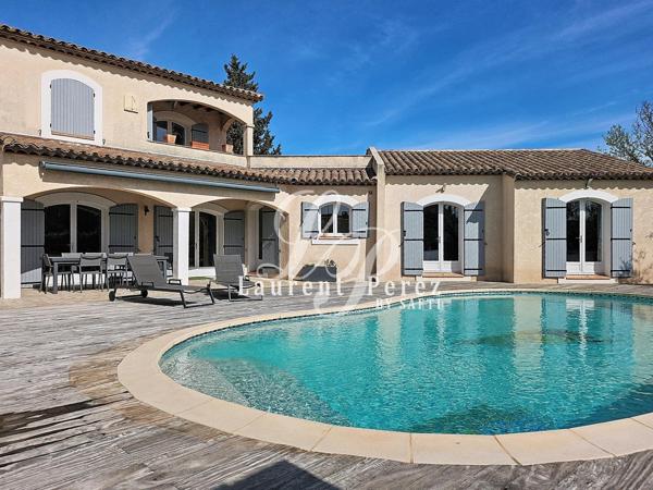 Villa 173 m² 4 ch piscine terrain 1500 m² Lunel Nord