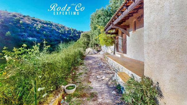 Simiane-la-Rotonde (04150) Maison de plain pied à Simiane la rotonde