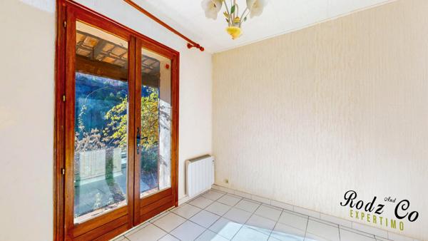 Simiane-la-Rotonde (04150) Maison de plain pied à Simiane la rotonde