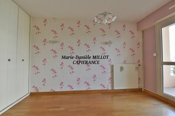 Appartement Spacieux et lumineux de 88 m² 4 pièces au Montmorency II – 6e étage avec balcon à LAVAL (53)