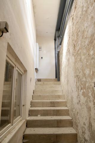 MAISON DE VILLE, RENOVEE, AVEC JARDIN
