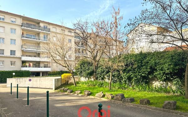 Appartement à vendre    3 pièces • 70 m2 Villeurbanne