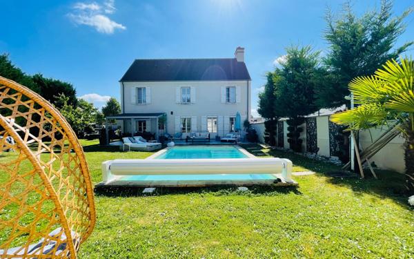 Maison à vendre    5 pièces • 140 m2 Magny-le-Hongre