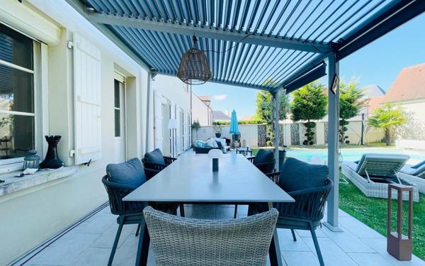 Maison à vendre    5 pièces • 140 m2 Magny-le-Hongre