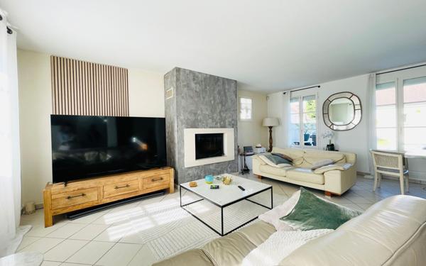 Maison à vendre    5 pièces • 140 m2 Magny-le-Hongre