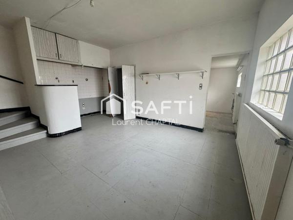 Immeuble avec gros potentiel.