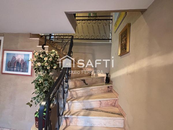 PAVILLON FAMILIALE DANS LE SECTEUR VILLAGE PARISIEN