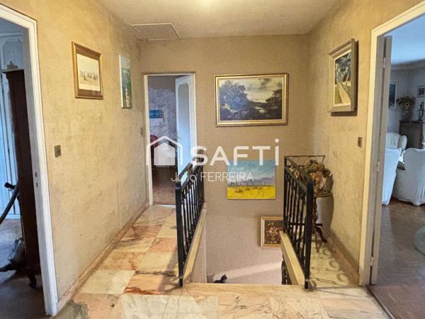 PAVILLON FAMILIALE DANS LE SECTEUR VILLAGE PARISIEN