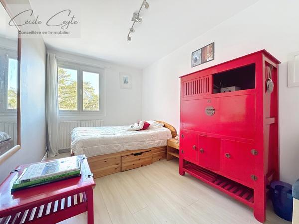 LA TRONCHE (38), rue Doyen Gosse Appartement 5 pièces