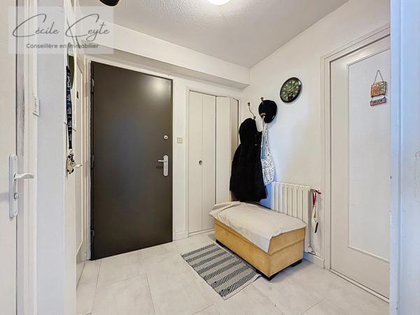 LA TRONCHE (38), rue Doyen Gosse Appartement 5 pièces