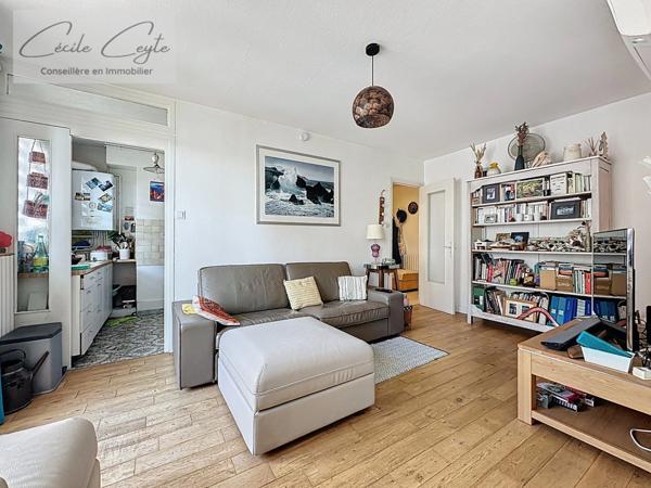 LA TRONCHE (38), rue Doyen Gosse Appartement 5 pièces