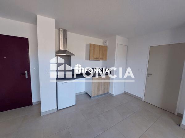 Location Appartement 2 pièces 41.1 m² - RUE HAN COLL Perpignan 66000