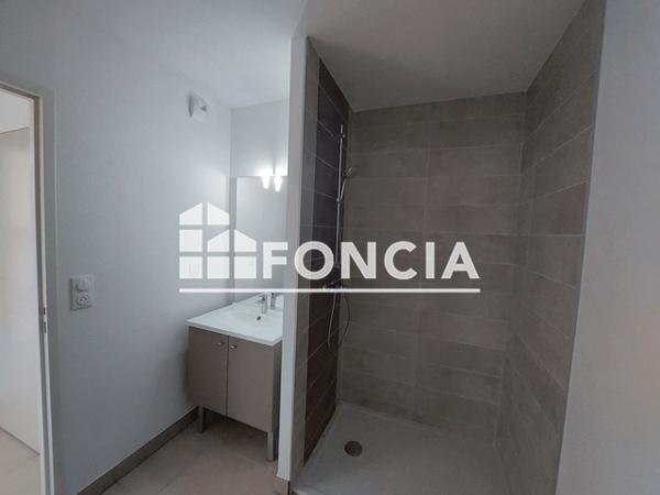 Location Appartement 2 pièces 41.1 m² - RUE HAN COLL Perpignan 66000