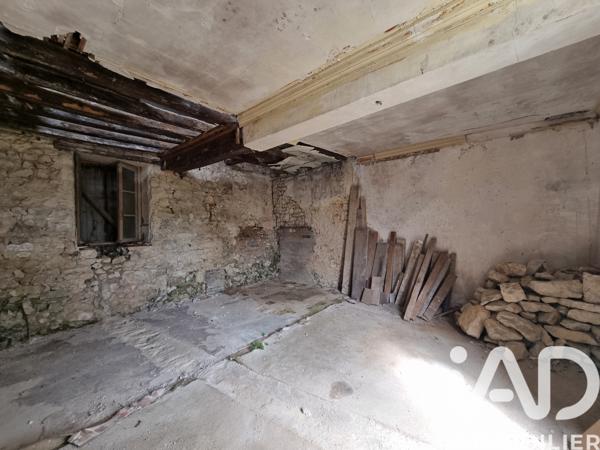 Maison à vendre 5 pièces 253 m² Laroche-Saint-Cydroine