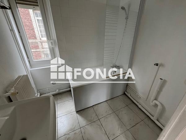 Location Studio 25.43 m² - 28 RUE AVALASSE Rouen 76000