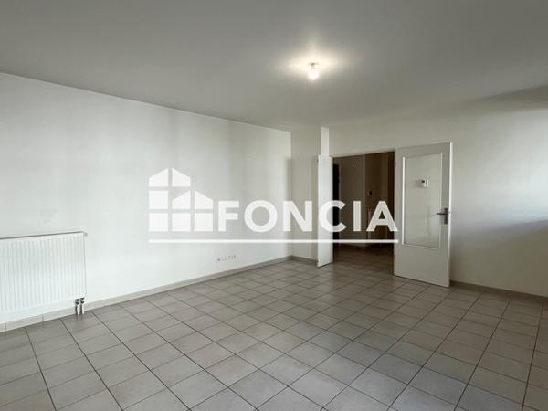 Location Appartement 2 pièces 60.72 m² - 11 RUE DE STRASBOURG Herouville Saint Clair 14200