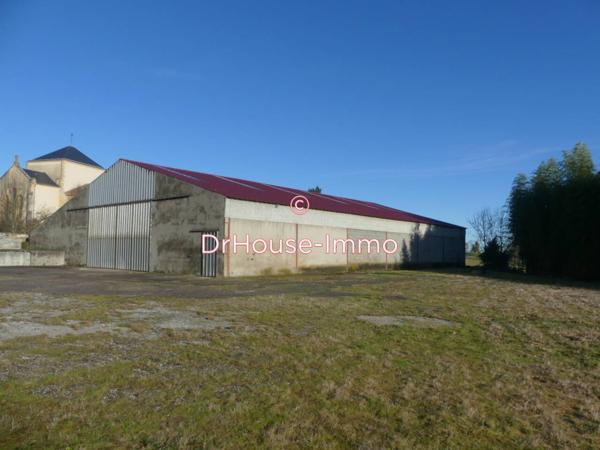 Bien immobilier à vendre 1 pièce de 785 m²
