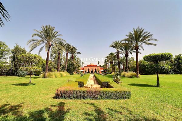 Propriété à vendre  sur la route de Sidi Abdellah Ghiyat