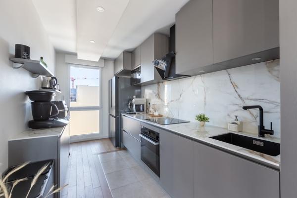 Appartement Courbevoie 4 pièce(s) 87.25 m2